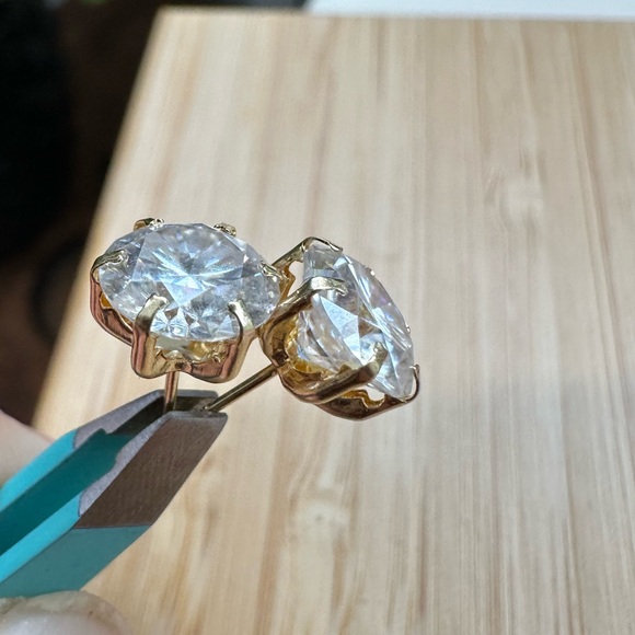 Natual Moissanite Earrings in Pure 18K Yellow Gold Settings - Picture 3 of 7